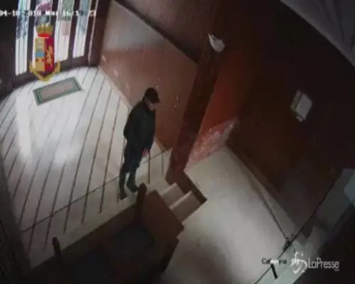 Palermo: arrestato rapinatore seriale, il malvivente in azione