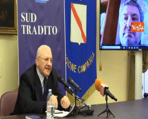 Autonomia, De Luca: “Salvini non toglie un euro al Sud? Finge di non capire il problema”