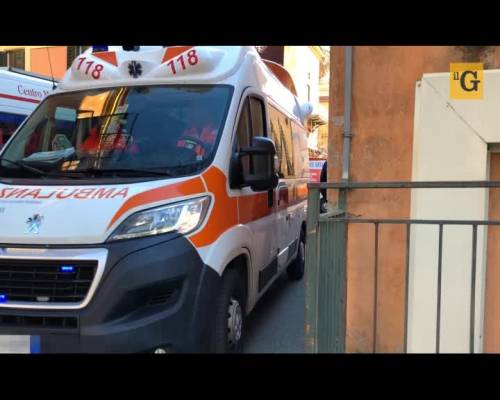 Le ambulanze bloccate nei pronto soccorso