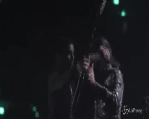 Tour Negramaro, sul palco di Rimini sale a sorpresa Lele Spedicato