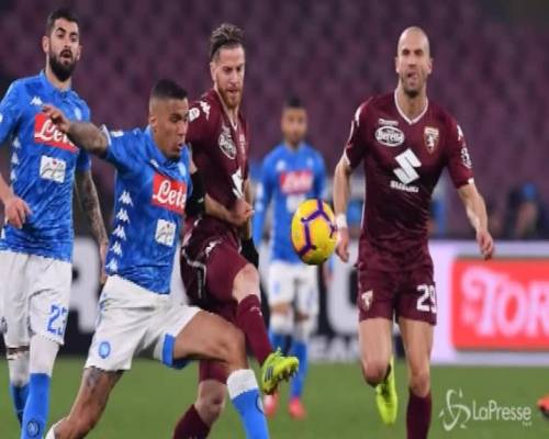 Serie A, Napoli-Torino 0-0. Juve a +13