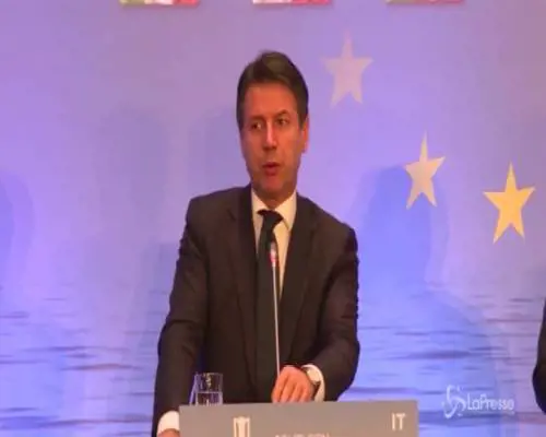 Diciotti, iscritti 5 stelle con il voto online dicono no a processo per Salvini