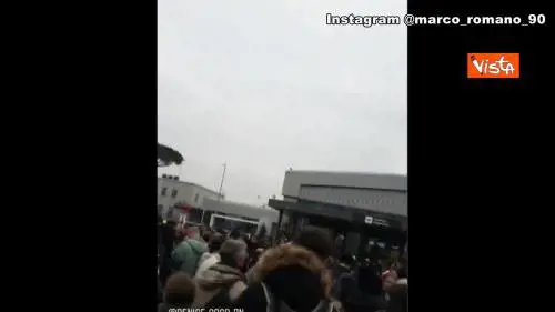 Allarme incendio a Ciampino, evacuati passeggeri e dipendenti dallo scalo