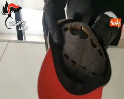 Kit per le ‘stese’ sequestrato nel quartiere Sanità dai carabinieri di Napoli