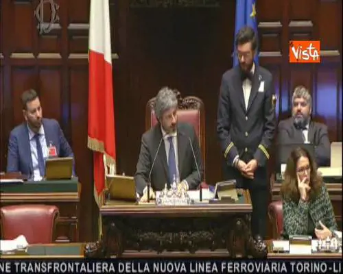 Lapsus di Fico in Aula: “Vaglio di ammissibilità ammissibile…vaglio rimane vagliato, chiaramente”