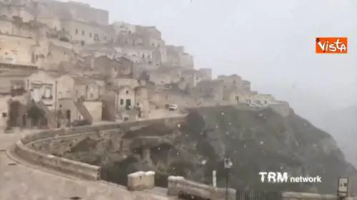 Maltempo a Matera, la neve imbianca la capitale europea della cultura
