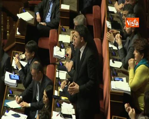 Renzi: “Decretone atto di masochismo, dov’è Tria?”