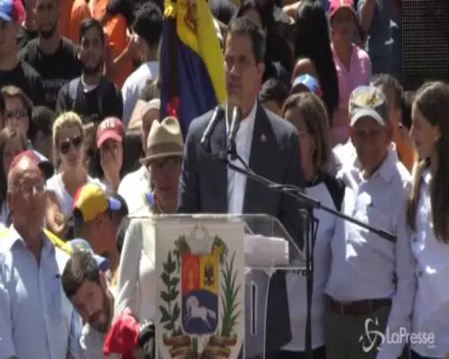 Venezuela, Guaidò avverte Maduro