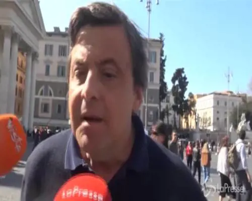 Primarie Pd, Calenda scrutatore: "Un buon modo di fare politica, da domani a lavoro per le Europee"