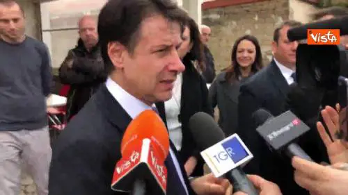 Conte visita il bar vittima del blitz dei Casamonica nel 2018: “Istituzioni devono esserci sempre”