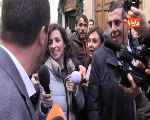 Salvini fa il test antidroga e risulta negativo: “Sono positivo a pastasciutta e cioccolato”