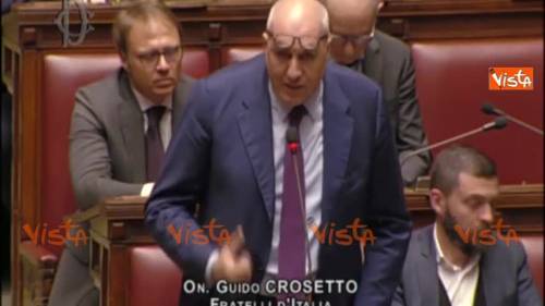 Crosetto annuncia dimissioni e si commuove: "Nulla può scalfire rispetto che ho per quest'Aula"