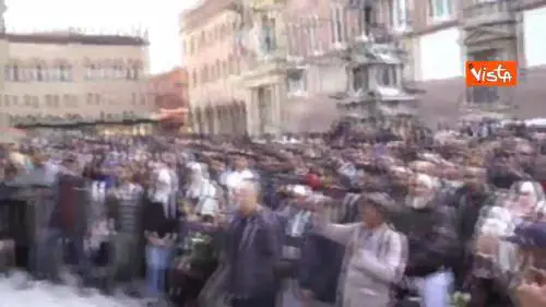 Attentato Nuova Zelanda, la fiaccolata di solidarietà a Bologna
