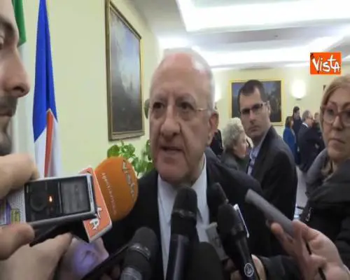 Sanità, De Luca: “Quota 100 scelta irresponsabile perchè non programmata, stiamo verificando numeri”