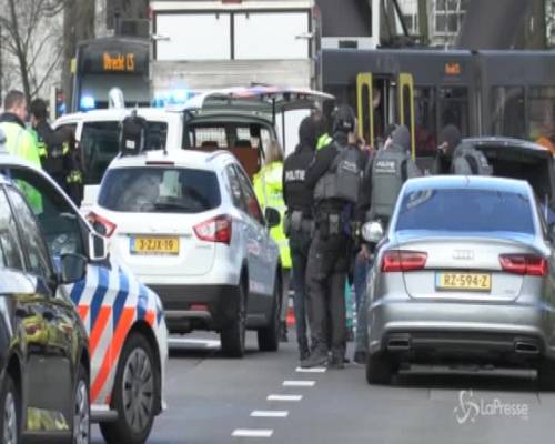 Olanda, spari su un tram a Utrecht, un morto e diversi feriti
