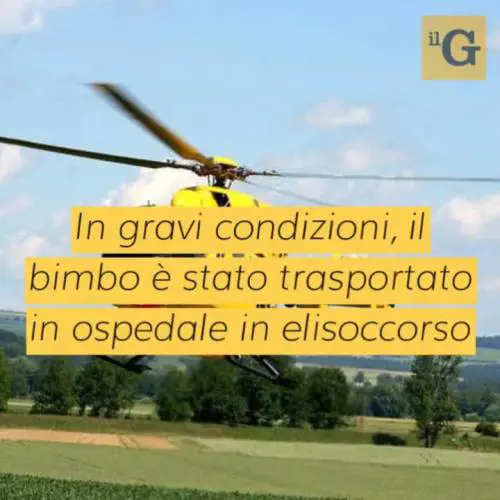 Trattore travolge passeggino, bimbo di 18 mesi in rianimazione