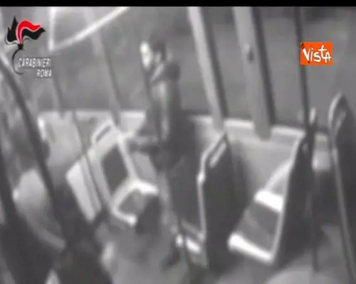  Sgominata banda di minorenni autori di pestaggi razzisti negli autobus 