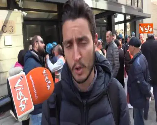 Protesta disoccupati del comitato ’7 novembre’ a Napoli: “La Regione ci dia risposte concrete”