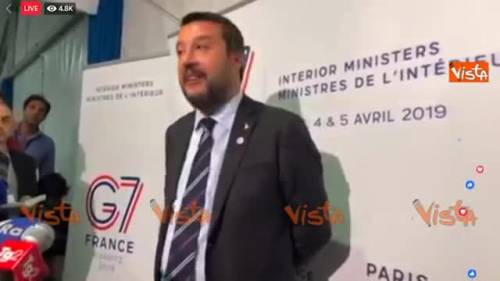 Sea Eye, Salvini: "Non si permettano di entrare in acque italiane"
