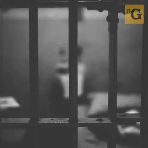 Milano, espulso afferma di essere gay: marocchino resta in Italia