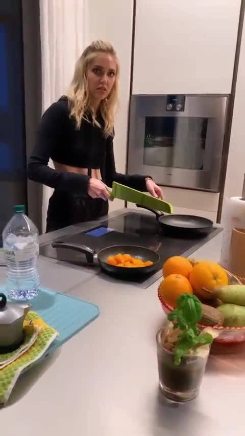 Chiara Ferragni e i problemi ai fornelli: un incubo in cucina