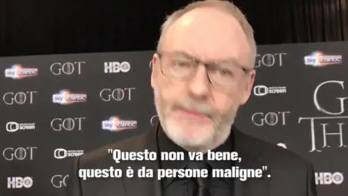 Intervista a Ser Davos, la voce della coscienza