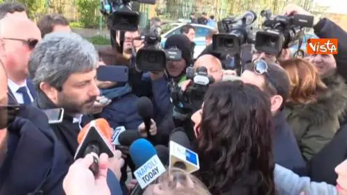 Ucciso davanti scuola a Napoli, la preside a Fico: “Qui malavita fa da padrona, serve presidio”