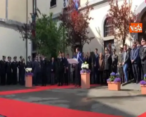 Salvini a carabinieri: “Rischiate per difendere democrazia”