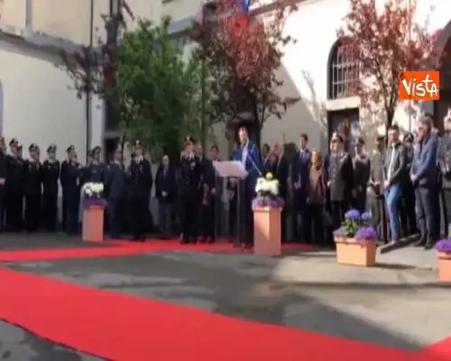 Salvini a carabinieri: “Onorabilità non è in discussione, errore di pochi non ricada su molti”