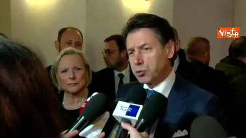 Libia, Conte: “Serve soluzione pacifica e definitivamente stabile”