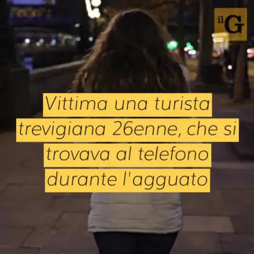 Napoli, rapinano e sbattono a terra turista: arrestati due gambiani