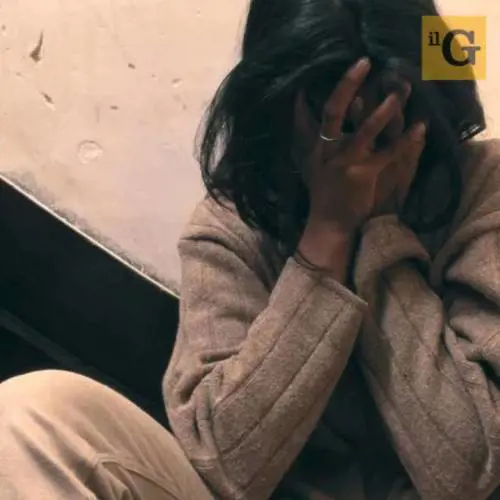 Roma, 17enne molestata durante la gita: interviene il docente