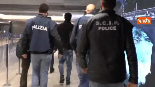 Arrivato in Italia il latitante nigeriano Uwaya catturato in Francia 6 mesi fa