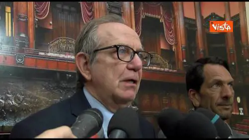 Def, Padoan: “Senza aumento Iva e privatizzazioni economia entrerà in fase di instabilità”