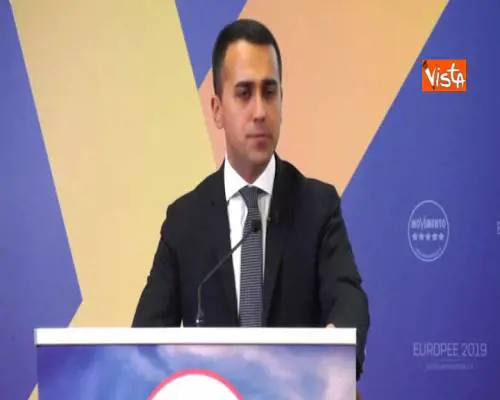 Salario minimo, Di Maio: “E’ in contratto di governo ed era in programma PD e Lega”