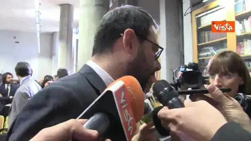 Caso Siri, Patuanelli: "Se avessimo governato soli nessun sottosegretario sarebbe stato condannato"