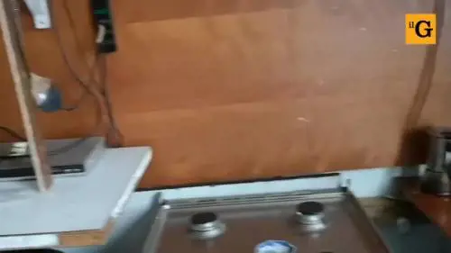 Nel quartiere fantasma di Milano dove comandano gli abusivi