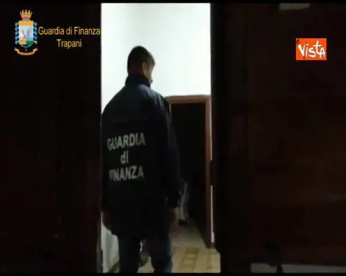  Braccianti romeni a 3 euro l’ora, blitz contro il caporalato a Trapani 