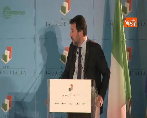 Salvini: “L’iva non aumenterà di un cent” 