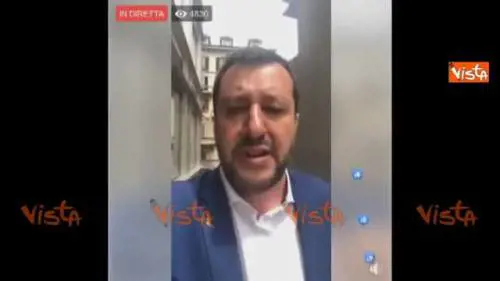 Salvini risponde a Grillo: "Vieni a fare il Ministro per una settimana"