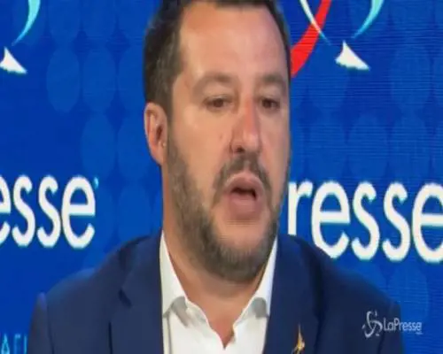 Dl Sicurezza, Salvini: "Senza ok del CdM mi arrabbio"