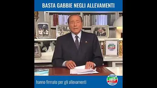Berlusconi: "Basta gabbie negli allevamenti"