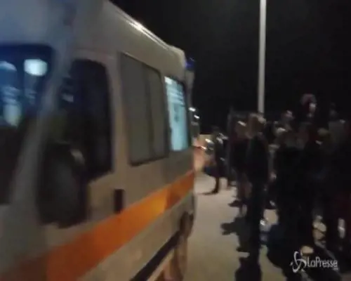 "Benvenuti a Lampedusa": l'accoglienza ai migranti della Sea Watch