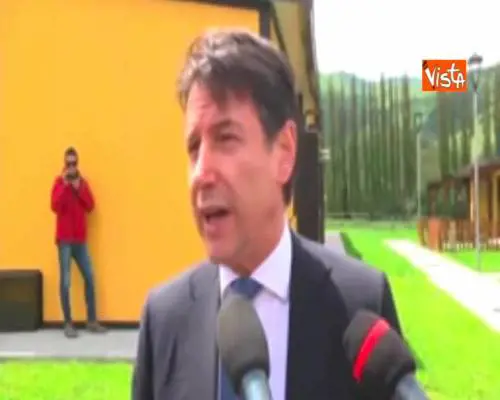 Convocato Cdm, Conte: “Chi mi mette in discussione lo faccia lì” 