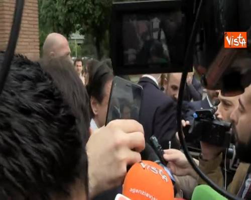 Dl sicurezza, Conte: "Interlocuzione in corso, rispettare ruolo Mattarella"