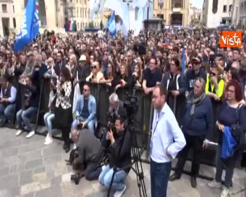 Dl sicurezza, Salvini: "Conto sia approvato domani in Cdm"