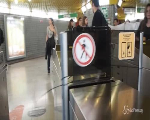 Milano, blitz contro caro biglietti in metropolitana