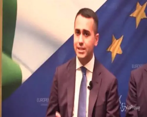 Governo, Di Maio: "Lega nervosa e paranoica dopo caso Siri"