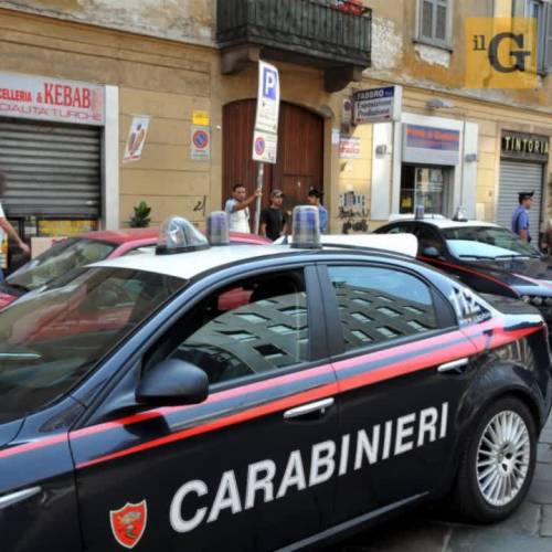 Roma, magrebino rapina turista al bar e scatena caos nel locale