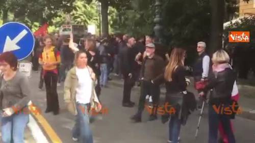 Casapound, corteo degli antifascisti pronto a Genova